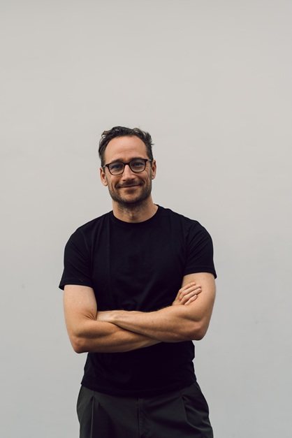 No single man is ready for commitment at the start: No man is ready for commitment at the start. Jan-Willem van der Heiden, relationship coach