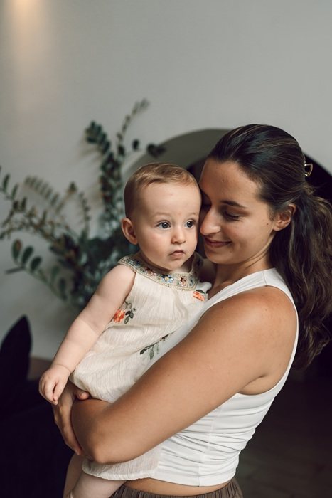 There's a woman I worked with who hadn't started the business she wanted to start for three years: Waiting for your husband to change. Jan-Willem's wife with their daughter, with relationship coach Jan-Willem van der Heiden